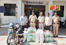 Photo of तेलंगणा राज्यातून विक्रीसाठी येत असलेला प्रतिबंधित गुटखा भोकर पोलीसांनी पकडला